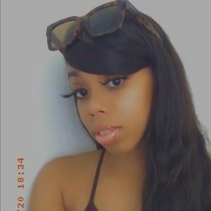 Meet your Posher, Quenaija